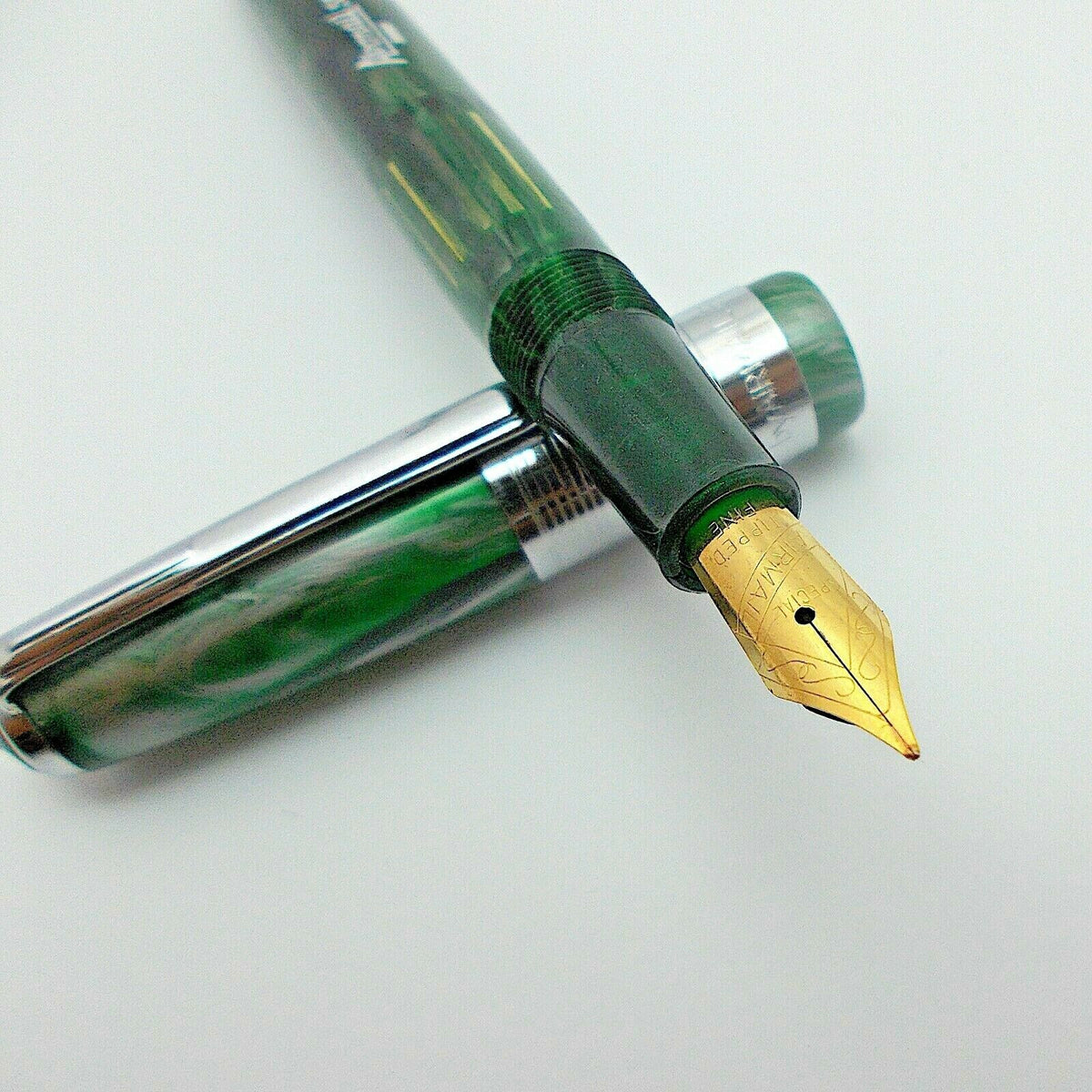 Airmail/Wality 58C Eyedropper Fountain Pen Green Marbled