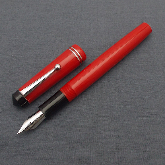 Click Aristocrat Fountain Pen with Kanwrite Nib - Red - Chrome Trim