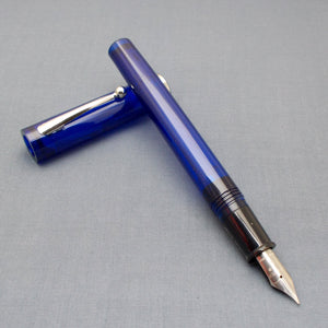 Vintage Sheaffer No Nonsense Fountain Pen - Made in USA - Translucent Blue