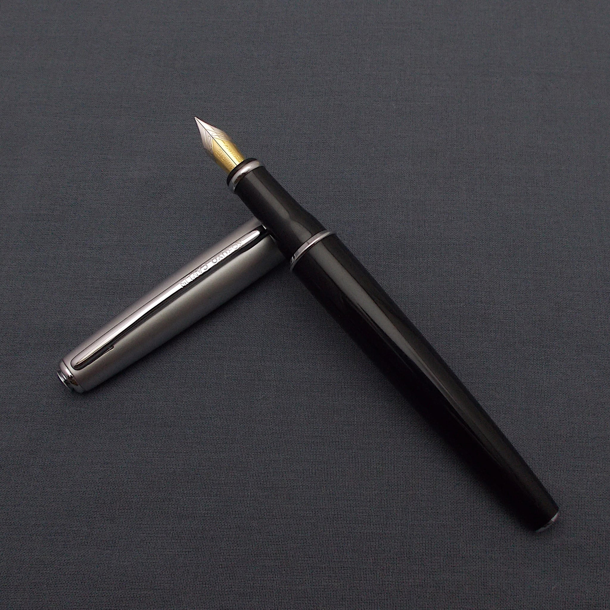 Camlin Elegante Fountain Pen – Füllfederhalter Mit Vergoldeter Feder | Schwarz/Blau/Rot
