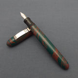 KIM ACR Jumbo Cigar Handmade Ebonite Fountain Pen with Kanwrite Nib - Sacramento Green/Raspberry Red