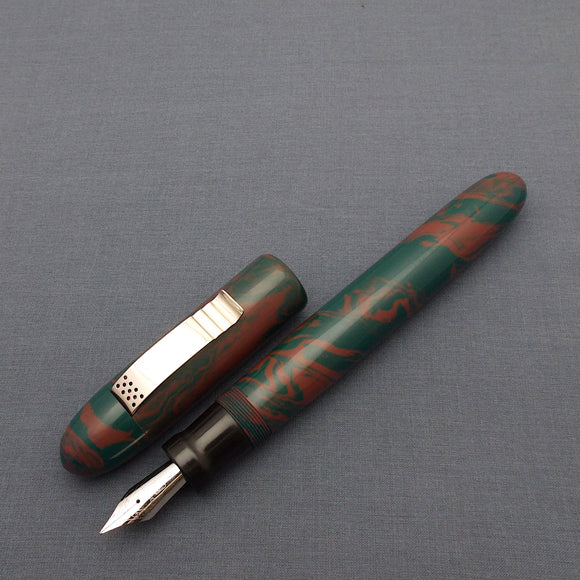 KIM ACR Jumbo Cigar Handmade Ebonite Fountain Pen with Kanwrite Nib - Sacramento Green/Raspberry Red