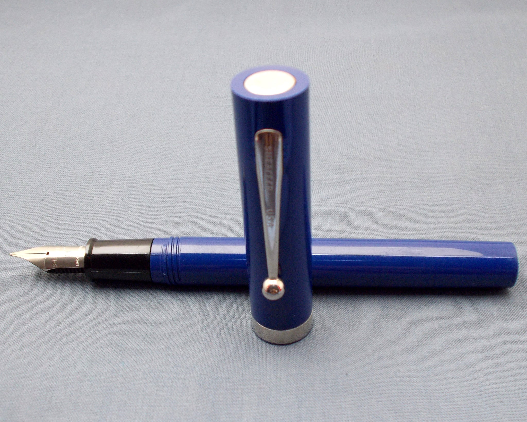Vintage Sheaffer No Nonsense Fountain Pen (USA make) Blue