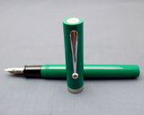 Vintage Sheaffer No Nonsense Fountain Pen (Made in USA) - Green