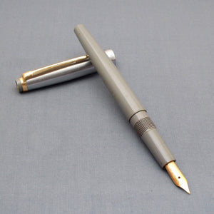Vintage Blackbird Graduate Fountain Pen (NOS) - Made in India - Grey Color