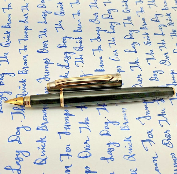 V’Sign Stride Black Fountain Pen (with Vintage Semi-Flex Nib Navy Pen Co. Japan)